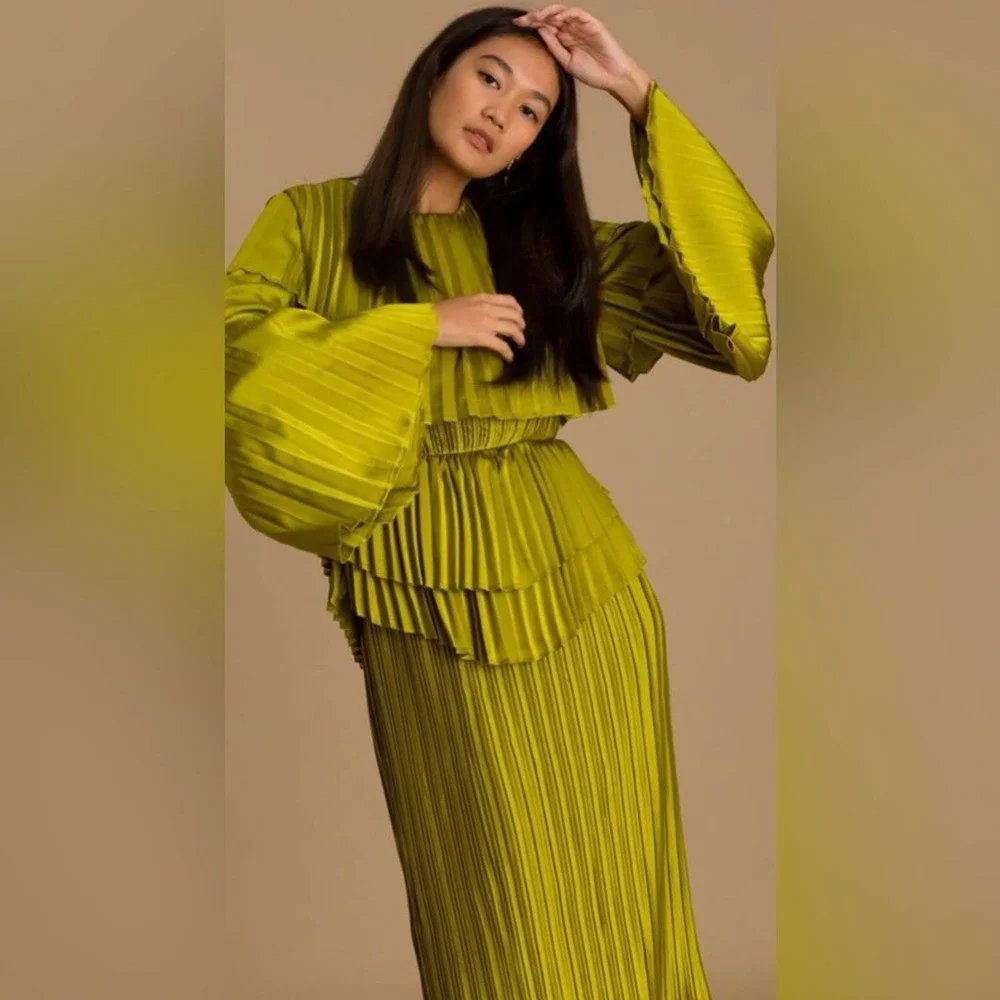 Andrea Iyamah Raffle Pleated Satin Formal Dress - Picture 3 of 13